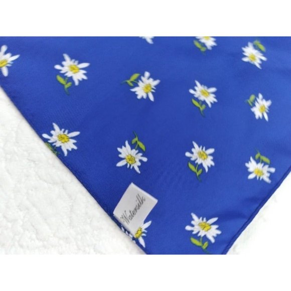 Blue with daisies print by Watersilk made in Italy scarf 22.5" - Picture 4 of 6